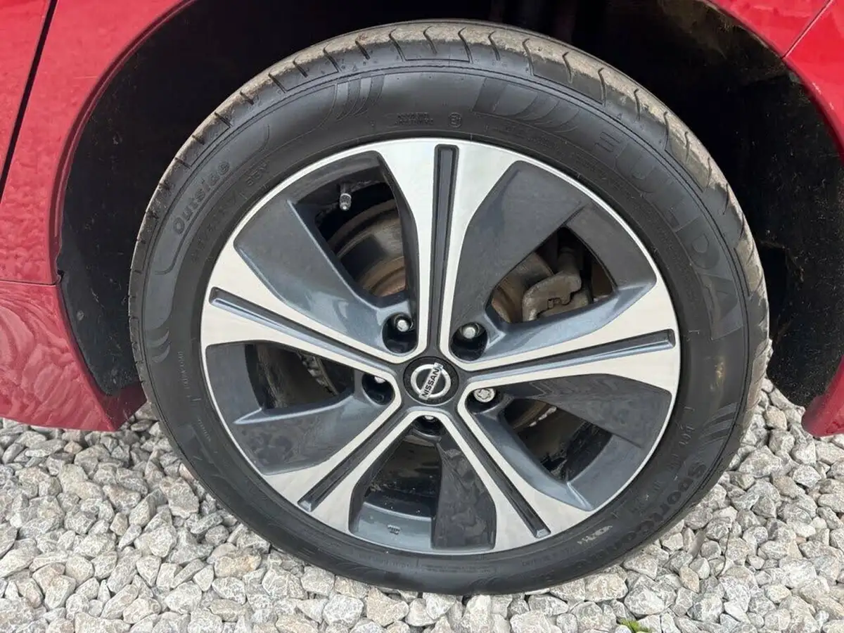 2020-nissan-leaf-e-e-n-tec-big-18