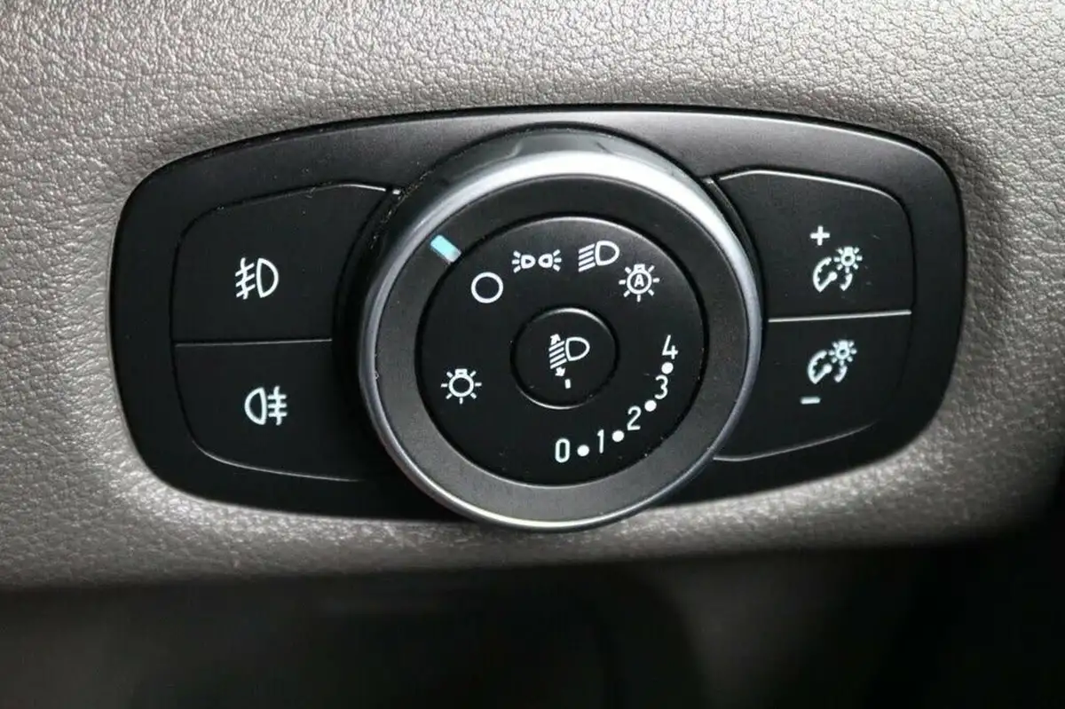 2022-ford-transit-custom-20tdci-340-l1h1-limited-170pseu6dt-auto-big-77