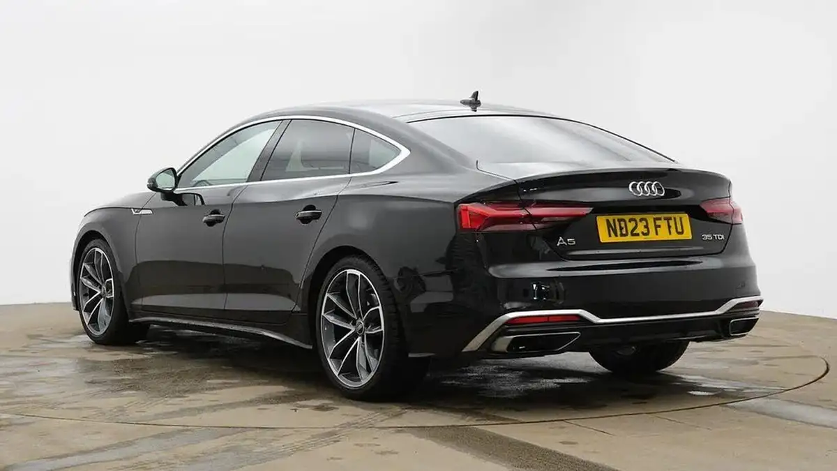 2023-audi-a5-20-35-tdi-s-line-sportback-5d-big-2