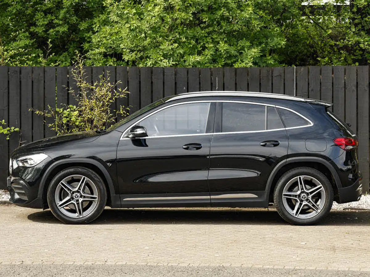 2021-mercedes-benz-gla-class-13-gla-180-amg-line-1332cc-big-3