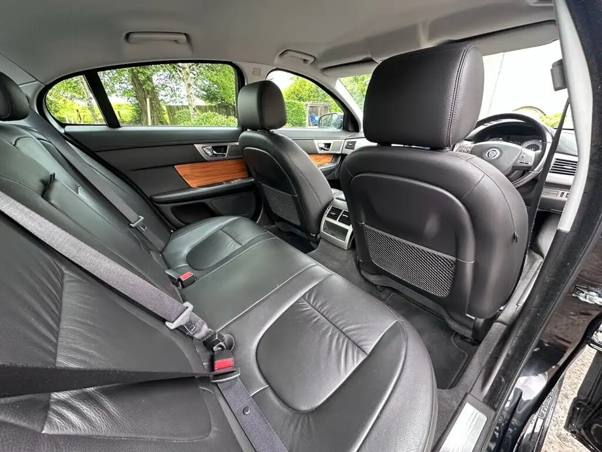 2008-jaguar-xf-27td-luxury-big-30