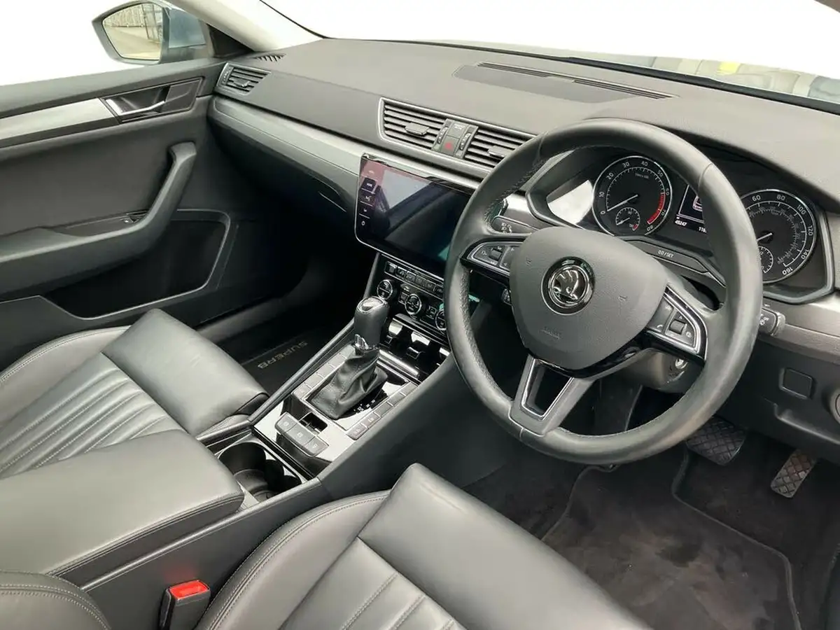 2018-skoda-superb-14-tsi-act-se-l-executive-hatchback-dsg-big-8