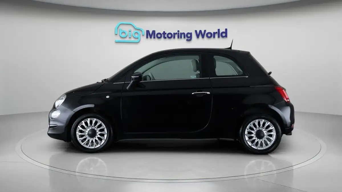 2020-fiat-500-12-lounge-big-3