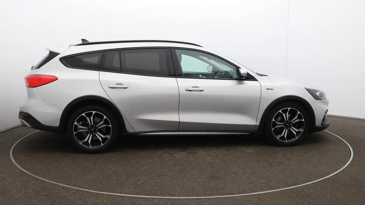 2020-ford-focus-20-active-x-estate-auto-big-52