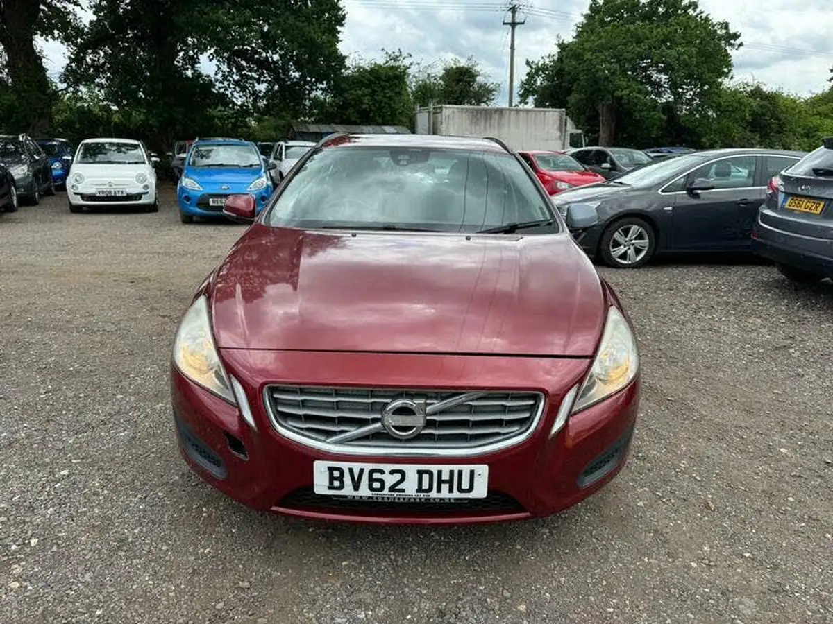 2012-volvo-v60-16td-d2-es-big-2