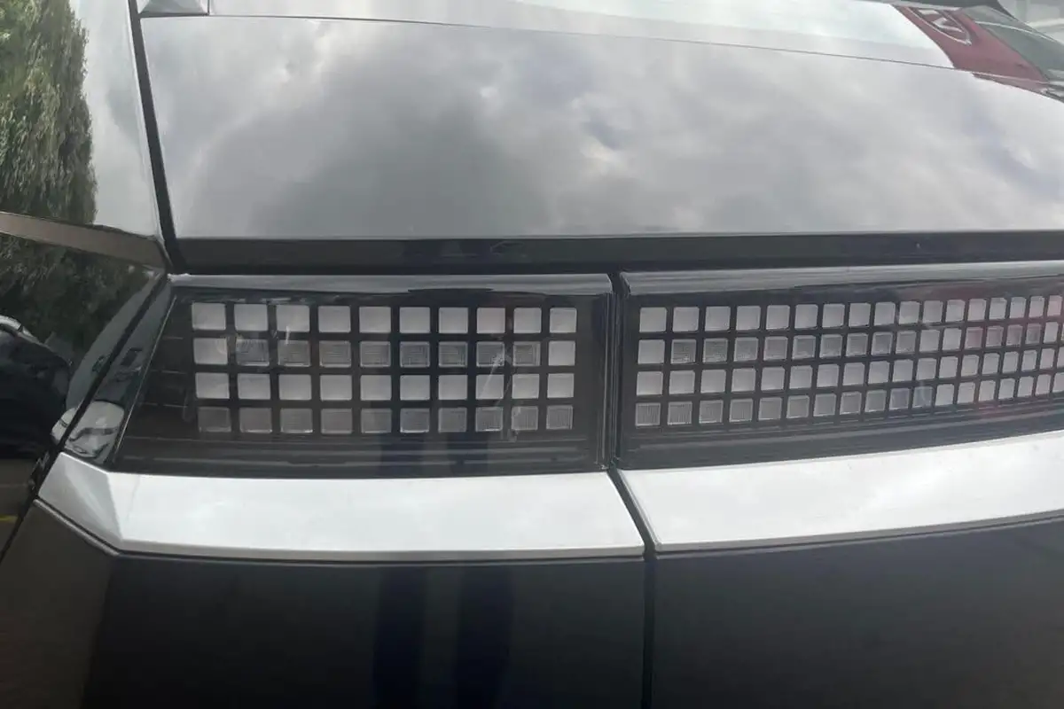 2024-hyundai-ioniq-5-e-premium-170ps-58kwh-rwd-big-26