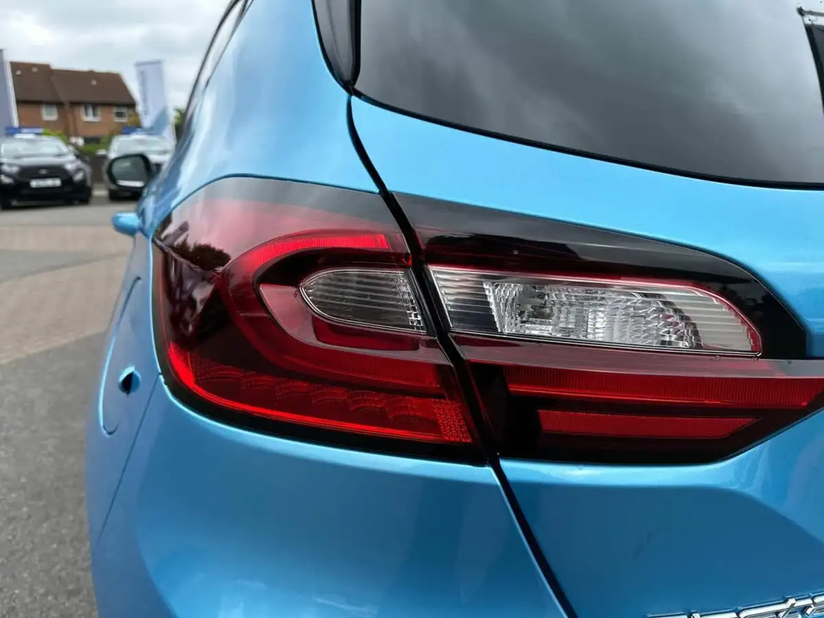 2022-ford-fiesta-10t-titanium-vignale-125ps-hybrid-mhev-powershift-big-32