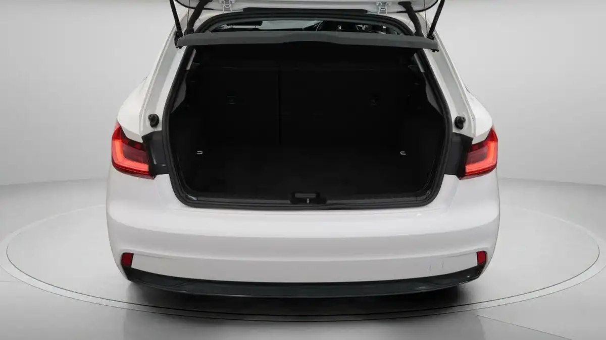 2022-audi-a1-10-25-tfsi-technik-big-17