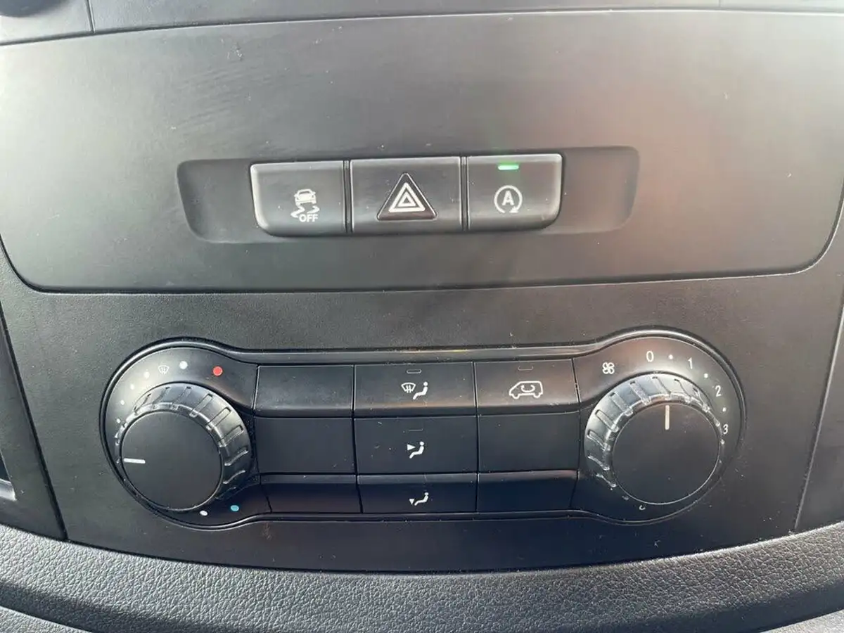 2019-mercedes-benz-vito-big-10