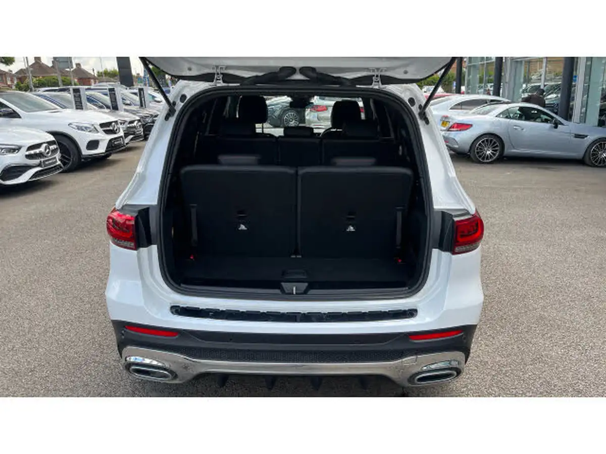 2023-mercedes-benz-glb-class-13-glb200-amg-line-executive-big-42