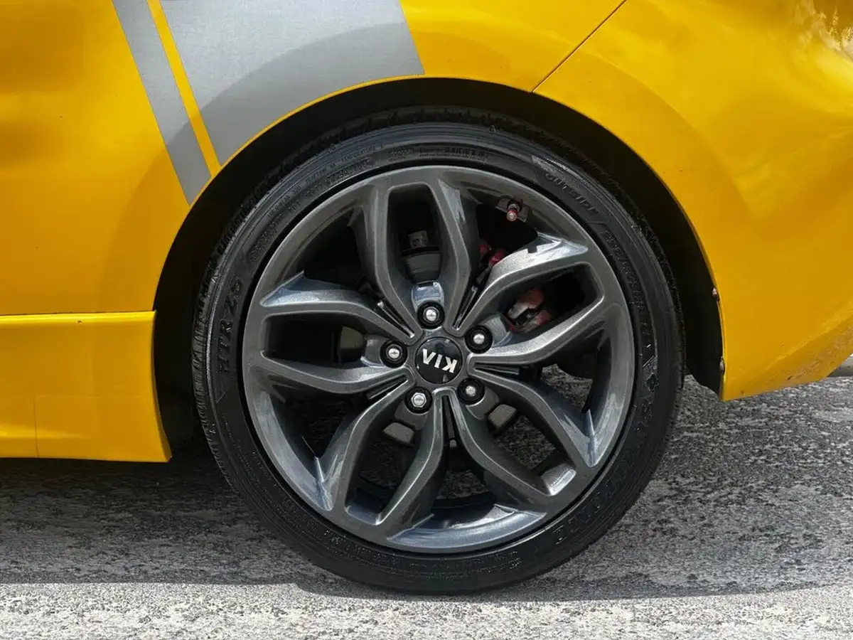 2015-kia-pro-ceed-16-t-gdi-gt-big-34