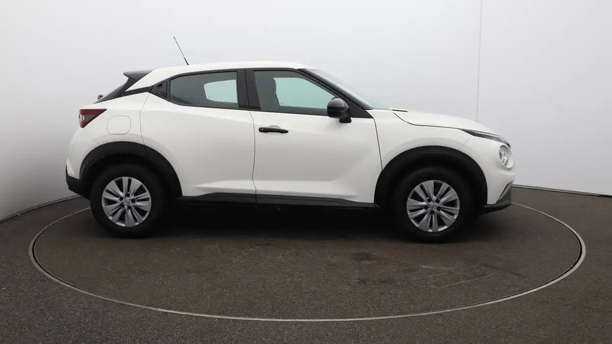 2021-nissan-juke-10-dig-t-visia-big-46