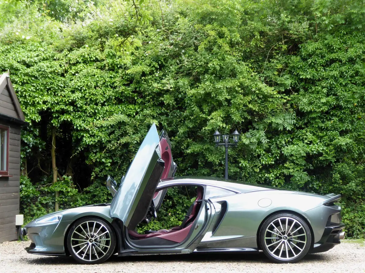 2020-mclaren-gt-40-big-3
