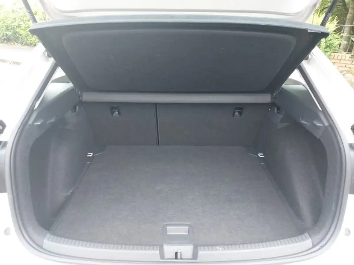 2024-volkswagen-taigo-10-tsi-life-110ps-dsg-big-7