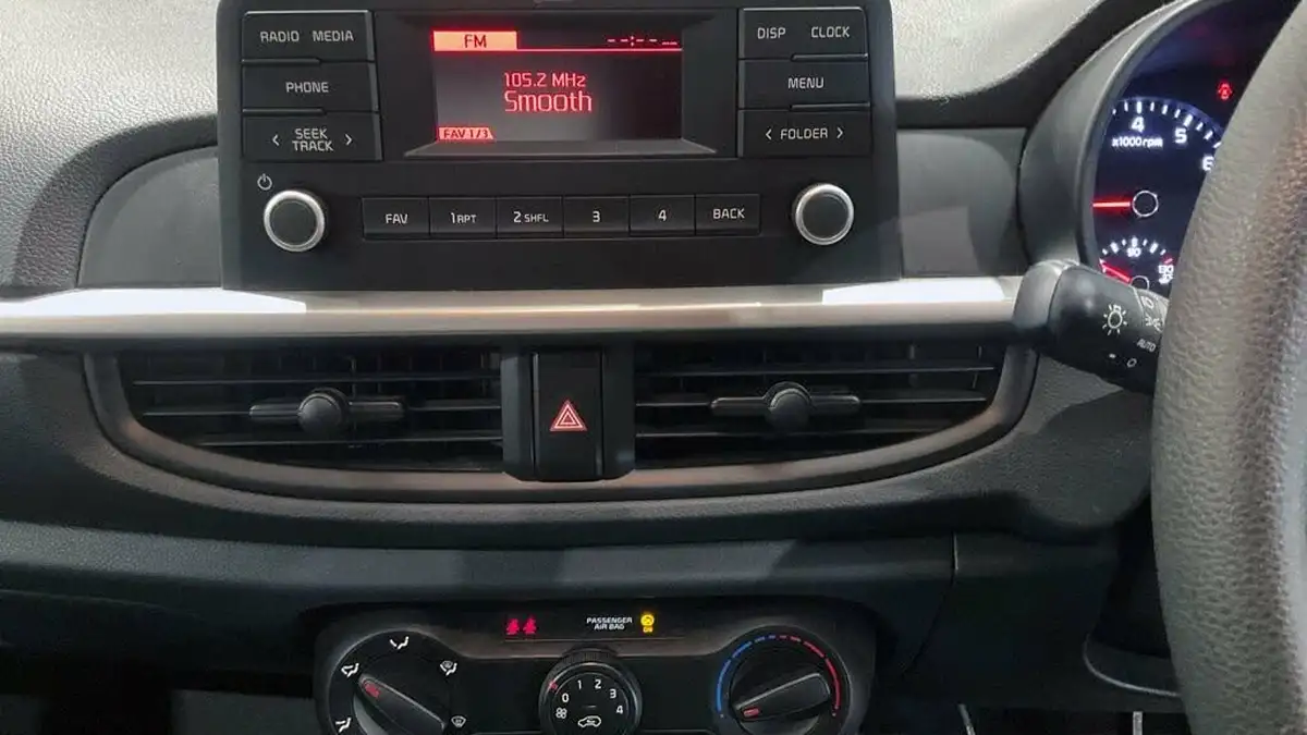 2021-kia-picanto-10-1-big-7