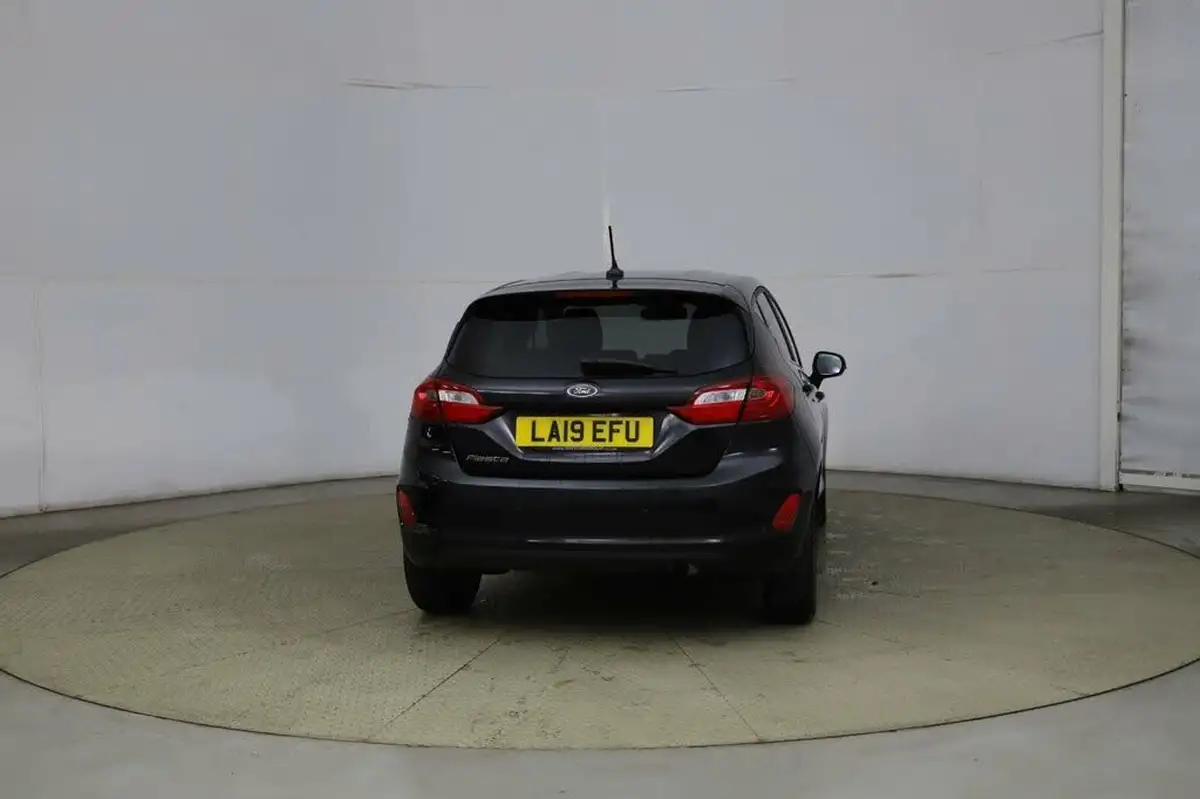 2019-ford-fiesta-10t-titanium-100ps-5d-big-5