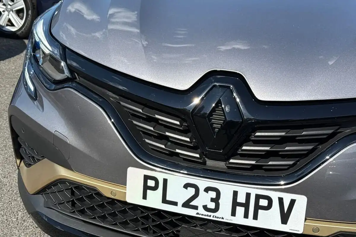 2023-renault-captur-16-e-tech-engineered-145ps-full-big-25