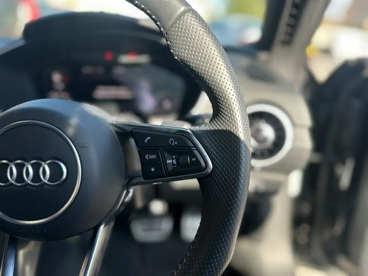 2023-audi-tt-coupe-20-40-tfsi-s-line-big-21