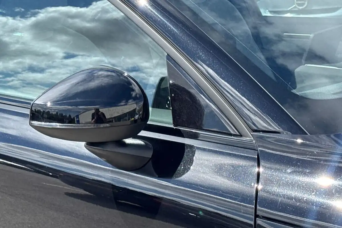 2024-volvo-ex30-e-single-motor-ultra-big-18