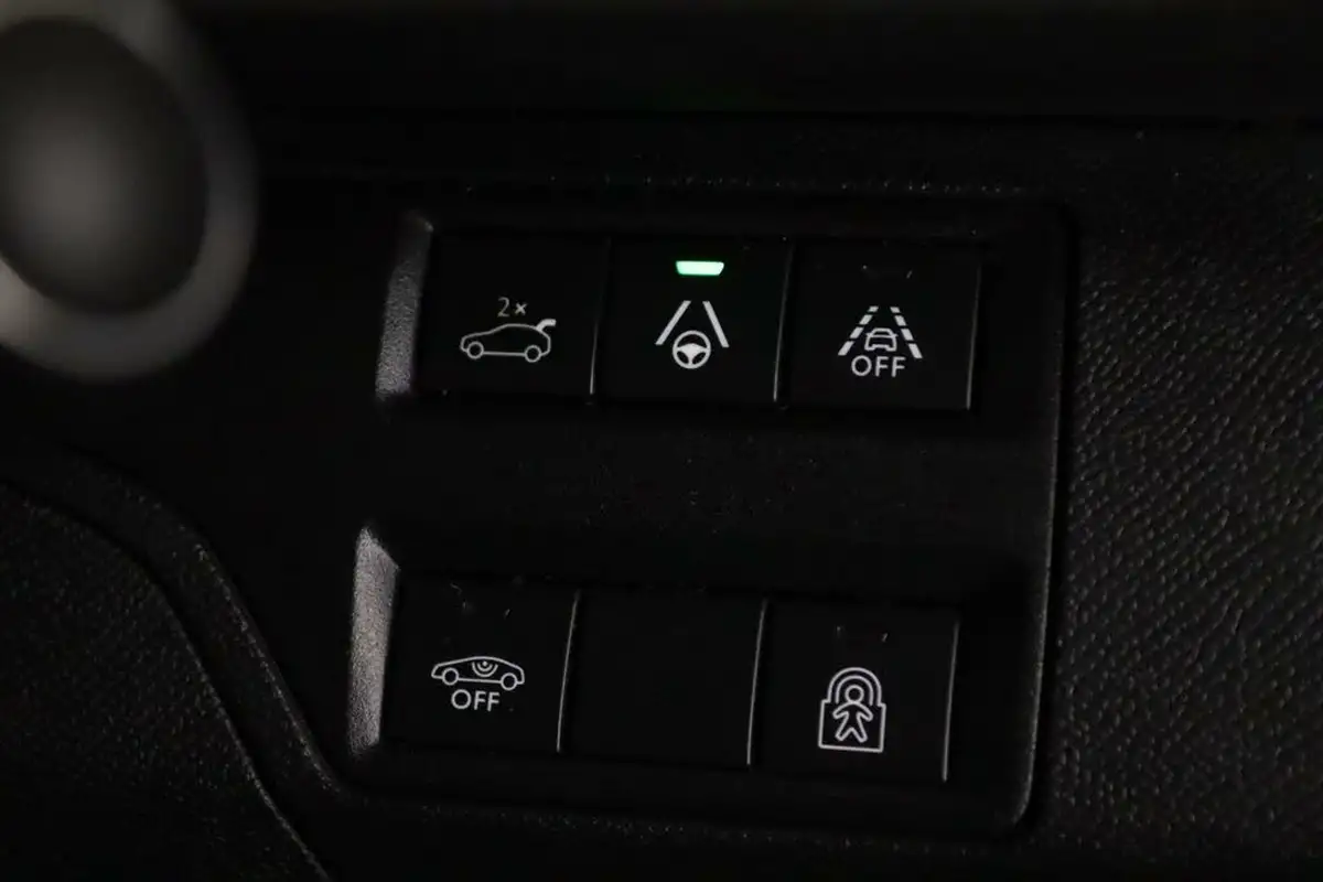 2022-peugeot-5008-suv-12-puretech-gt-premium-big-15
