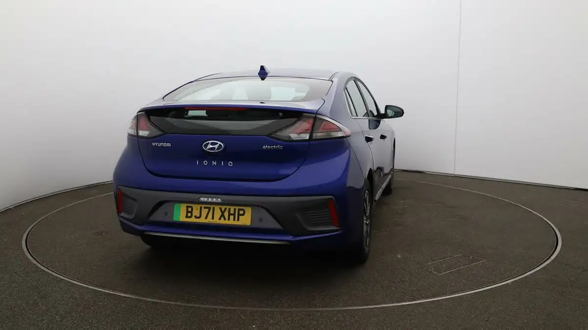 2022-hyundai-ioniq-e-premium-electric-big-55