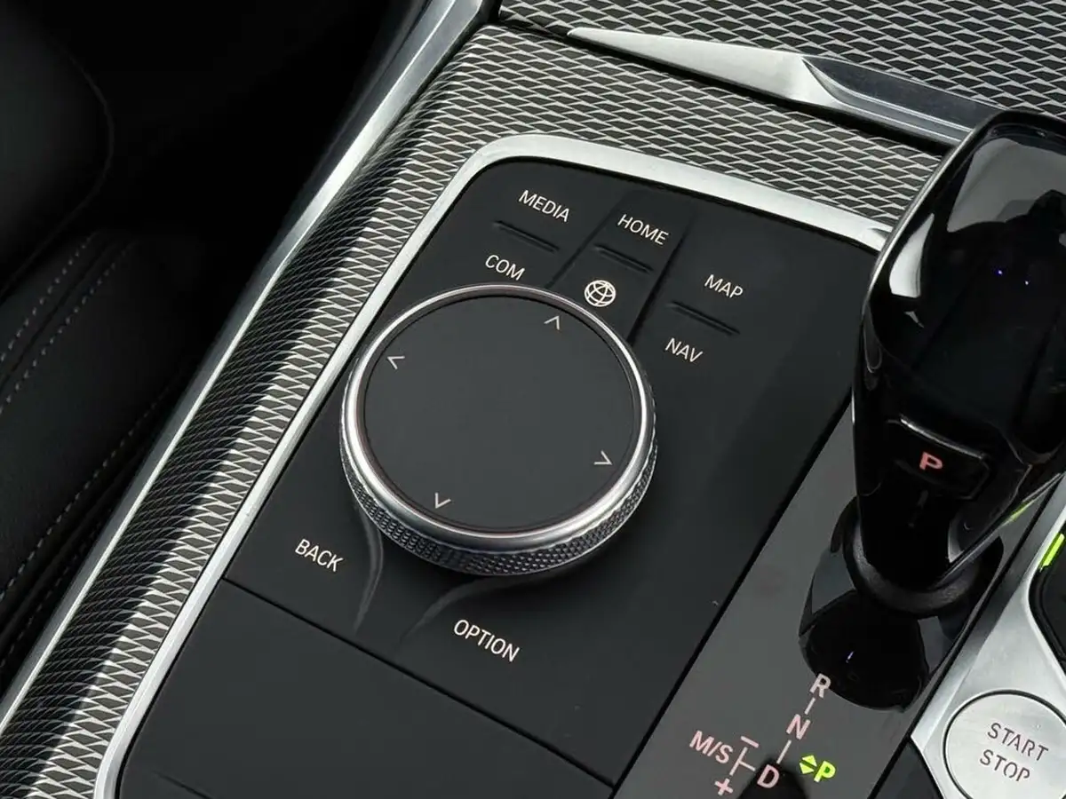 2019-bmw-3-series-20-330e-m-sport-plus-pack-big-35