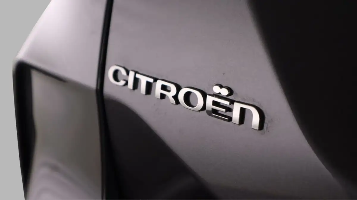 2022-citroen-c4-big-20