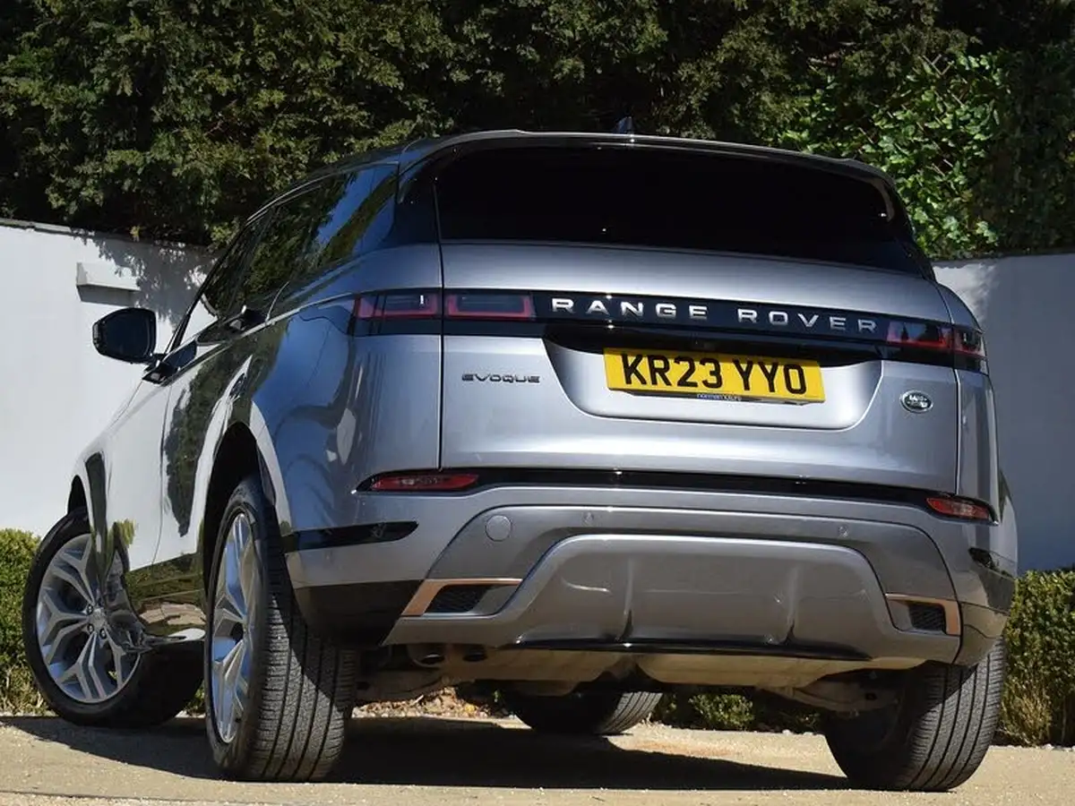 2023-land-rover-range-rover-evoque-20-d200-r-dynamic-se-big-5