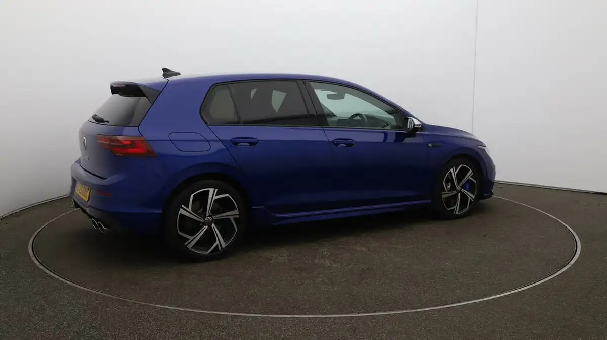 2023-volkswagen-golf-20-tsi-r-320ps-hatchback-big-54