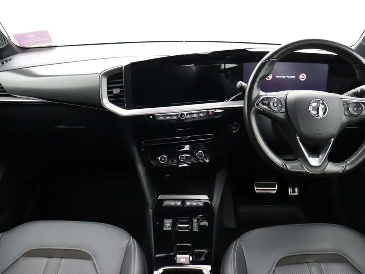 2021-vauxhall-mokka-e-launch-edition-big-30