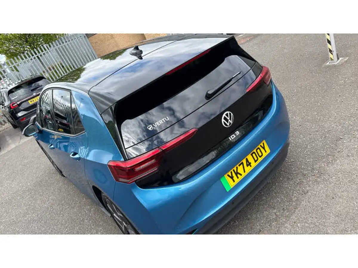 2025-volkswagen-id3-e-pro-match-59kwh-big-37