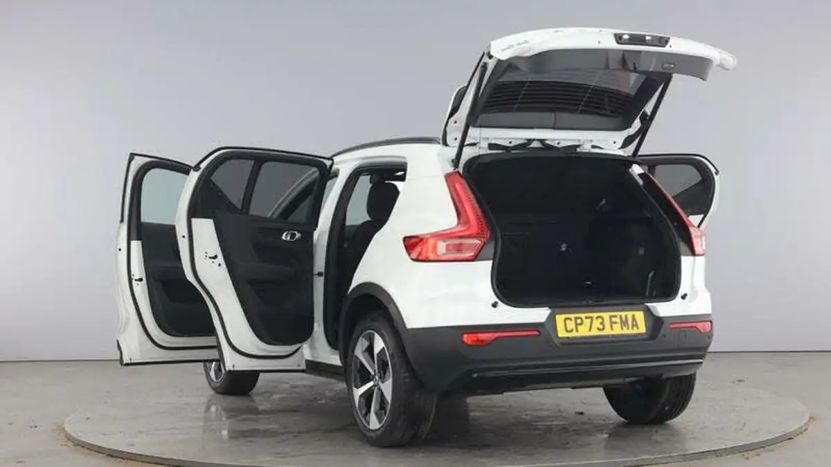 2023-volvo-xc40-20-b4-ultimate-big-10