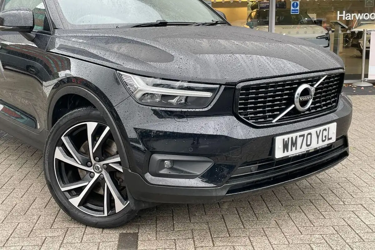 2021-volvo-xc40-15-t5-r-design-pro-262bhp-big-5