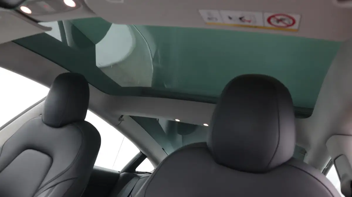 2021-tesla-model-3-e-standard-plus-big-22