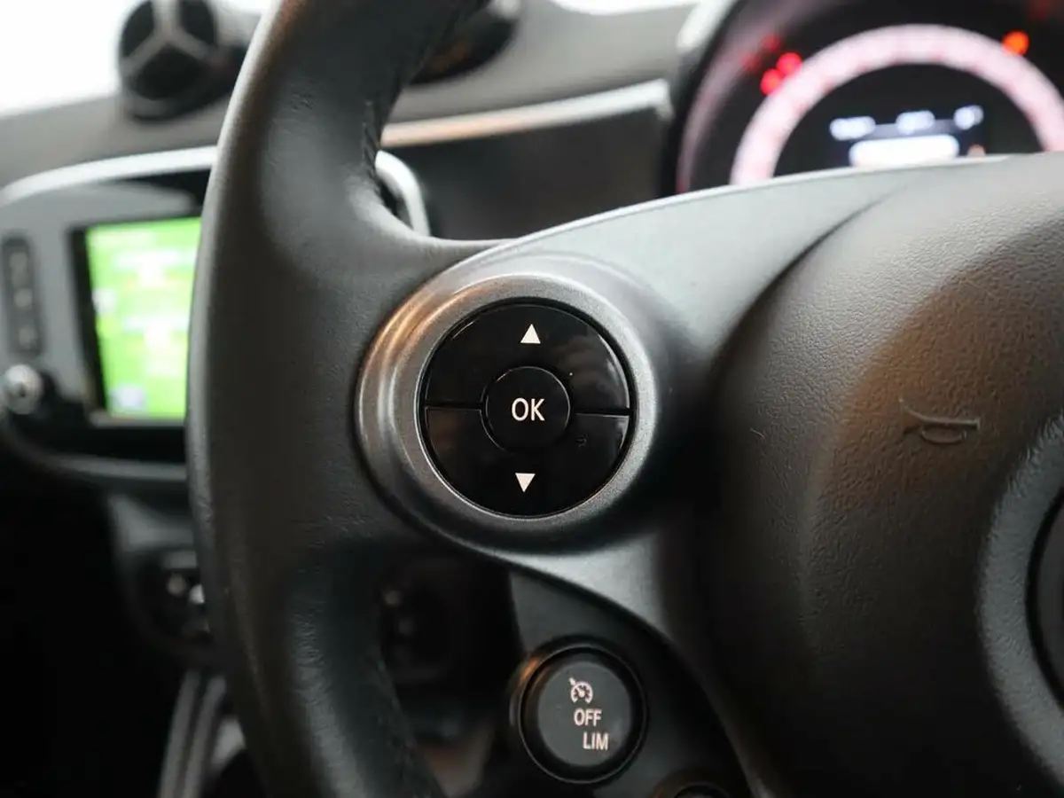 2019-smart-fortwo-09-prime-premium-cabriolet-twinamic-big-31