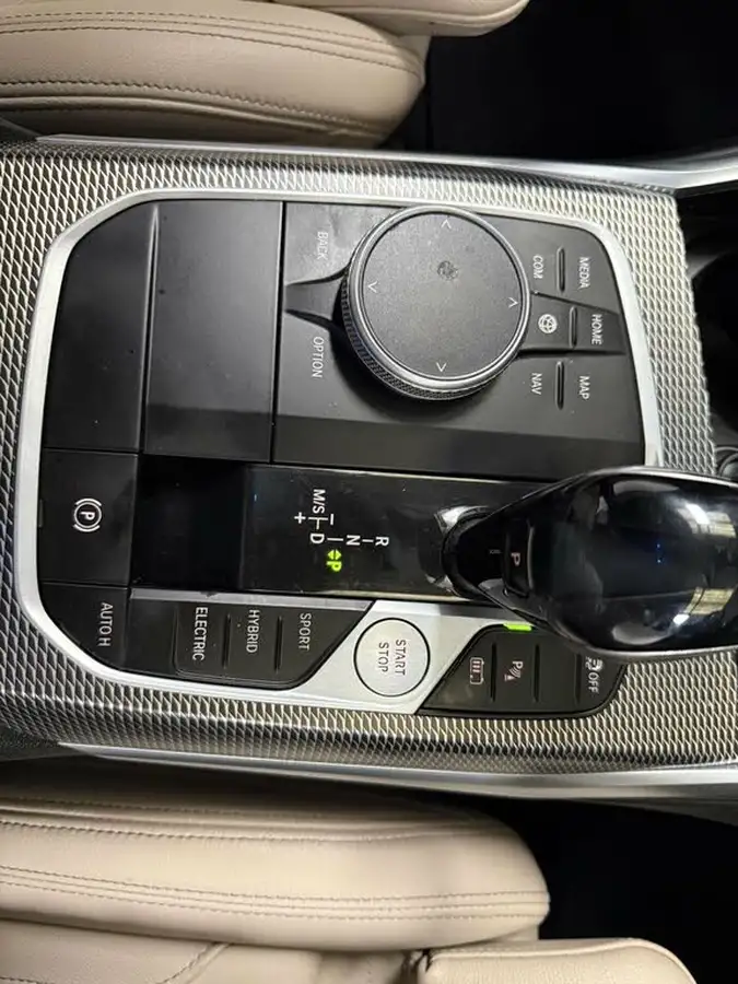 2021-bmw-3-series-20-330e-m-sport-touring-5d-big-38