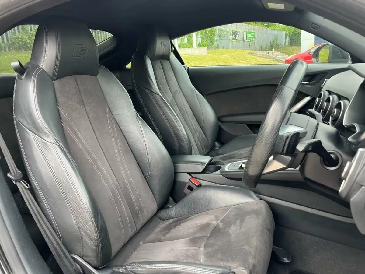 2017-audi-tt-coupe-20-tdi-quattro-black-edition-big-5