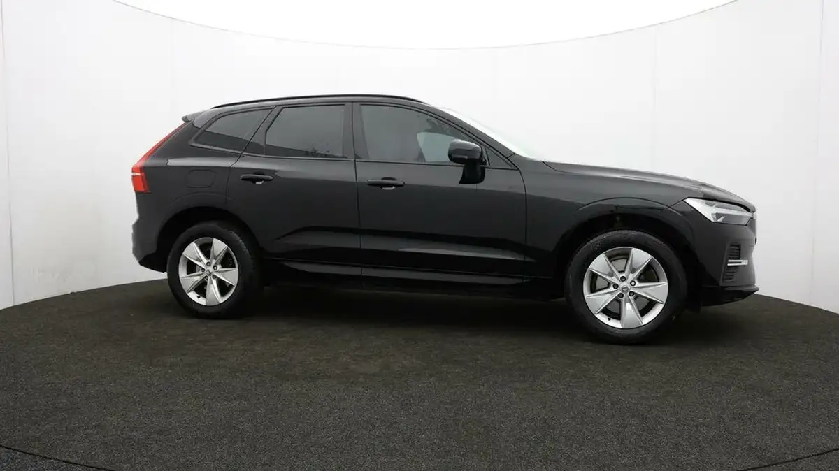 2021-volvo-xc60-20-b5-momentum-big-42