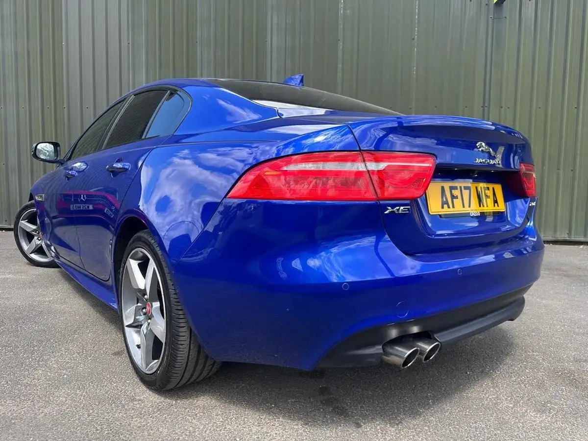 2017-jaguar-xe-20d-r-sport-180ps-1999cc-auto-big-2