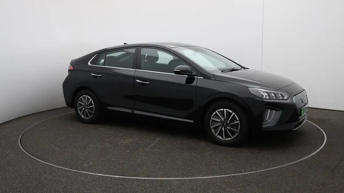 2022-hyundai-ioniq-e-premium-electric-big-39