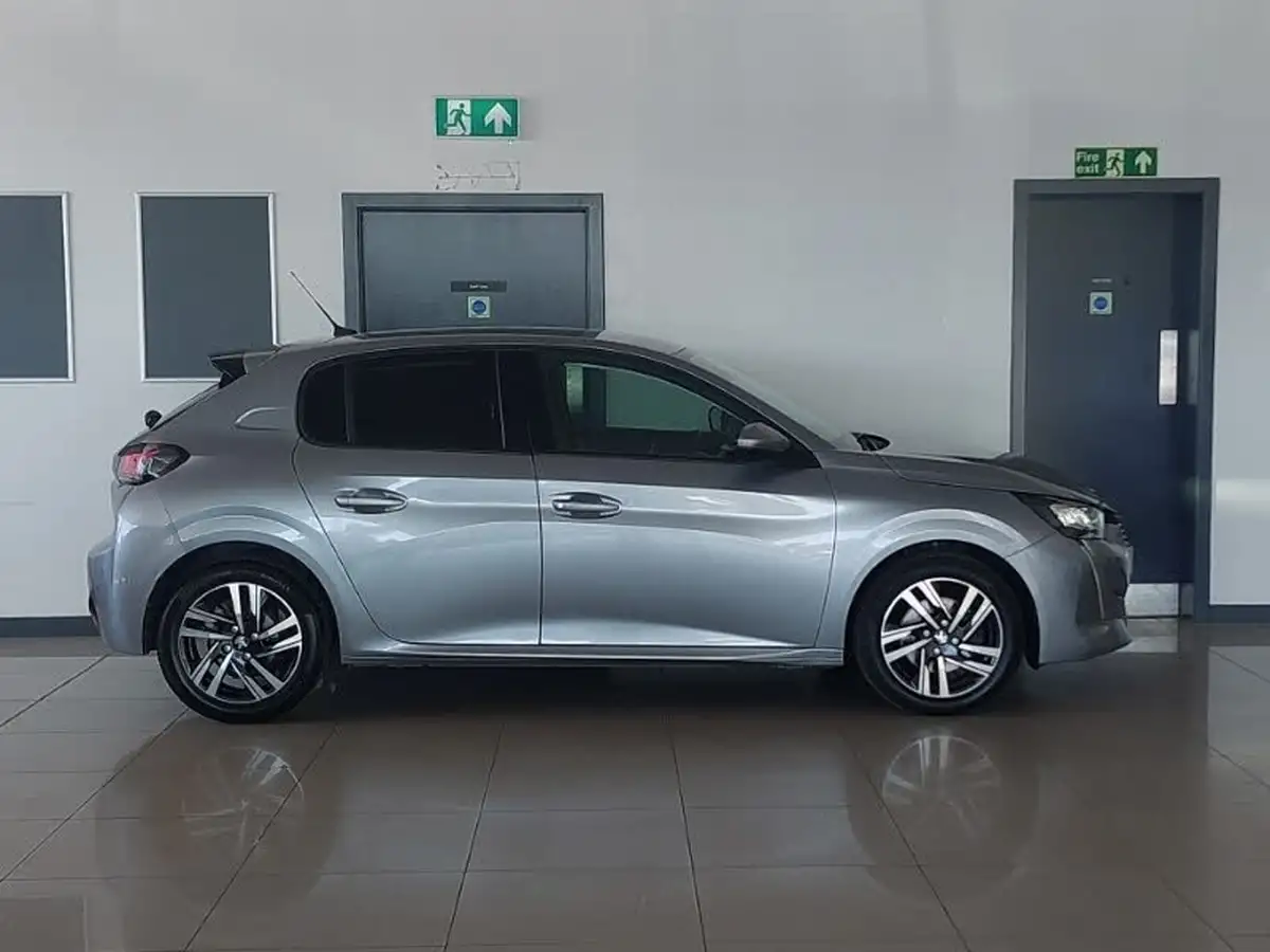 2021-peugeot-208-12-puretech-allure-premium-100bhp-big-2