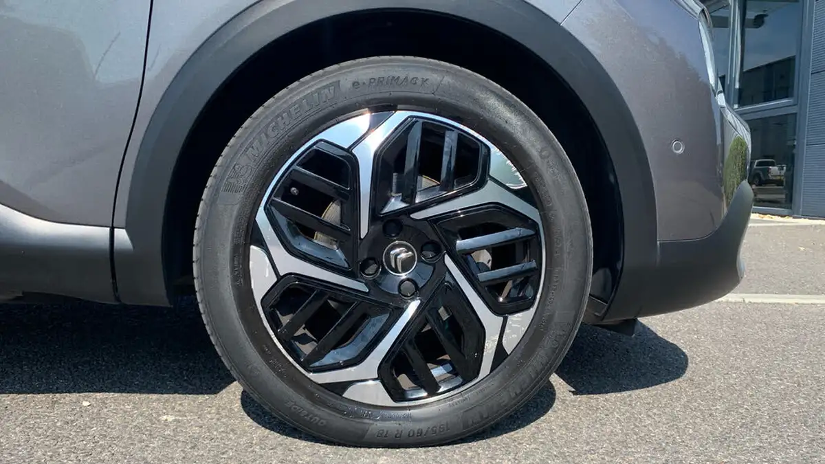 2022-citroen-c4-12-puretech-shine-plus-130ps-big-16