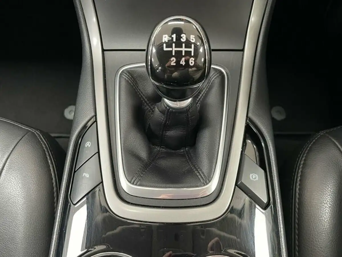2021-ford-galaxy-20-zetec-big-40