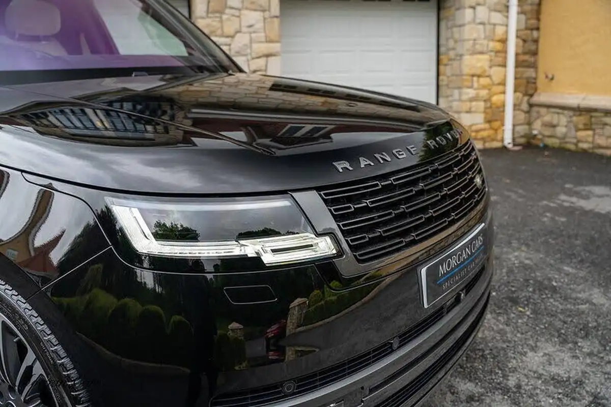 2022-land-rover-range-rover-30-p400-autobiography-big-4