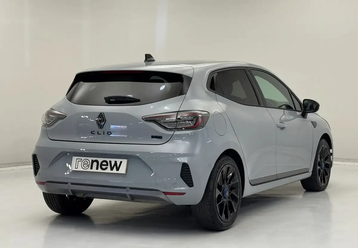 2024-renault-clio-16-esprit-alpine-big-11