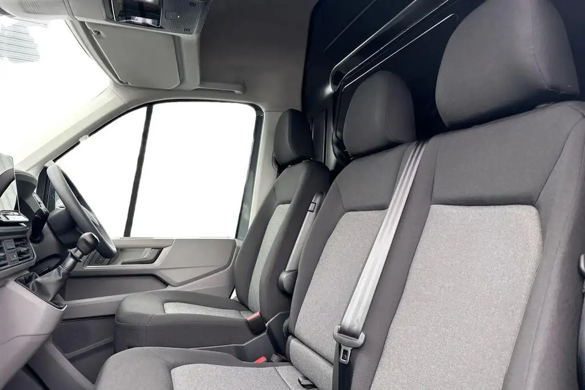 2024-volkswagen-crafter-20tdi-cr35-mwb-commerce-plus-140pseu6d-big-14