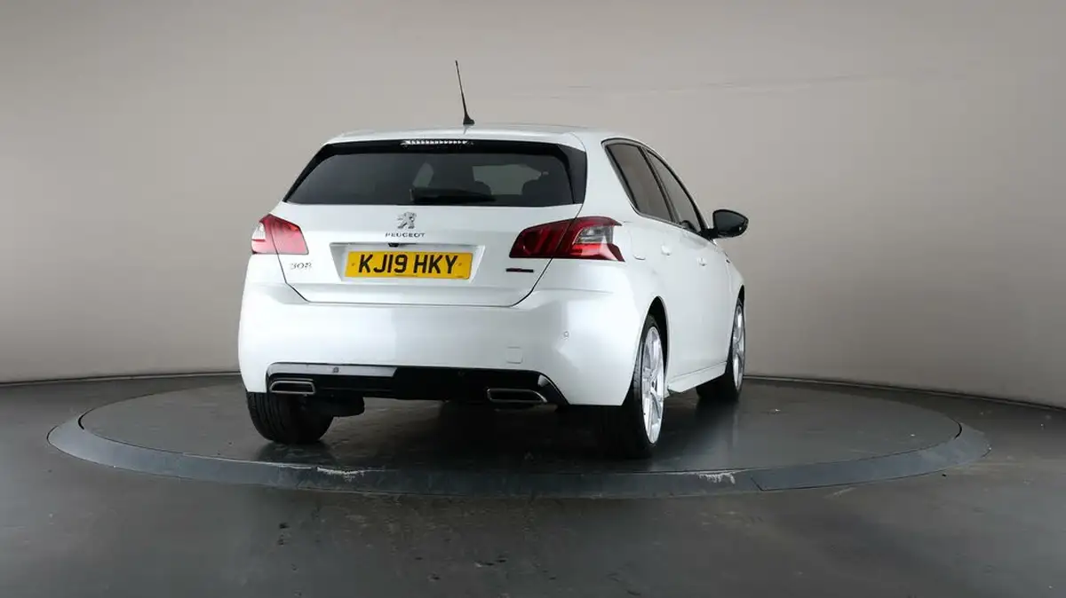 2019-peugeot-308-15-bluehdi-gt-line-big-72