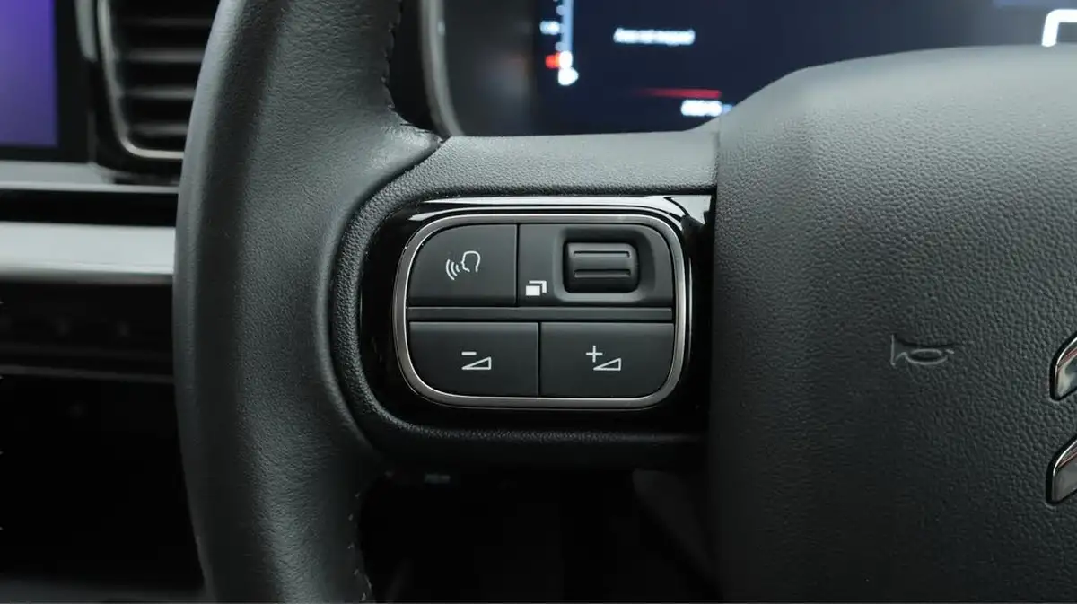 2021-citroen-c5-aircross-12-puretech-shine-big-22