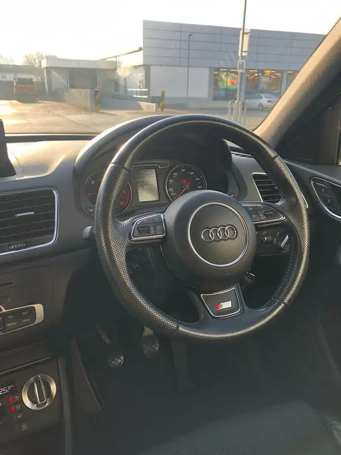 2013-audi-q3-20td-s-line-140ps-big-19