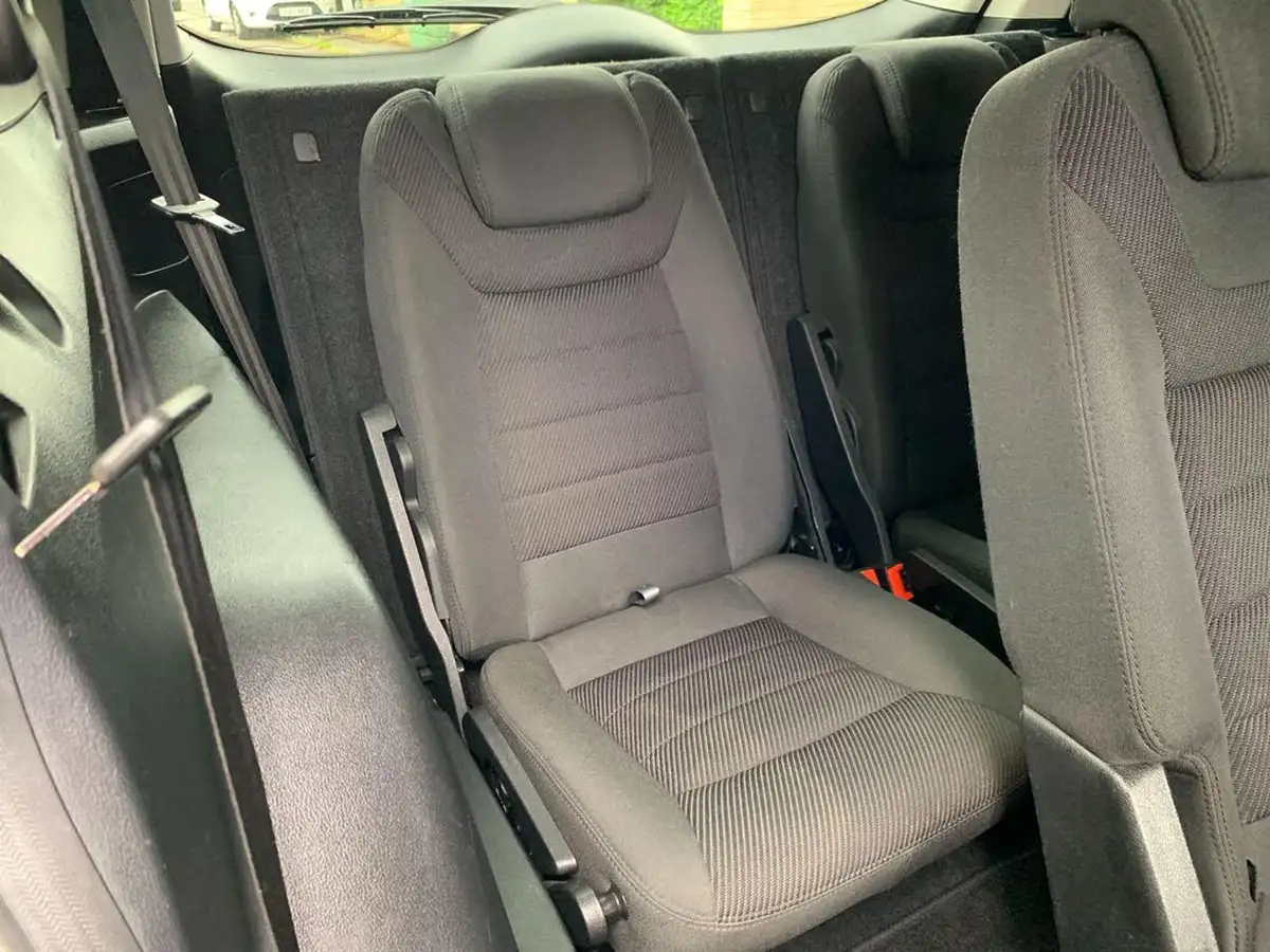 2011-ford-s-max-20tdci-titanium-140ps-powershift-big-16
